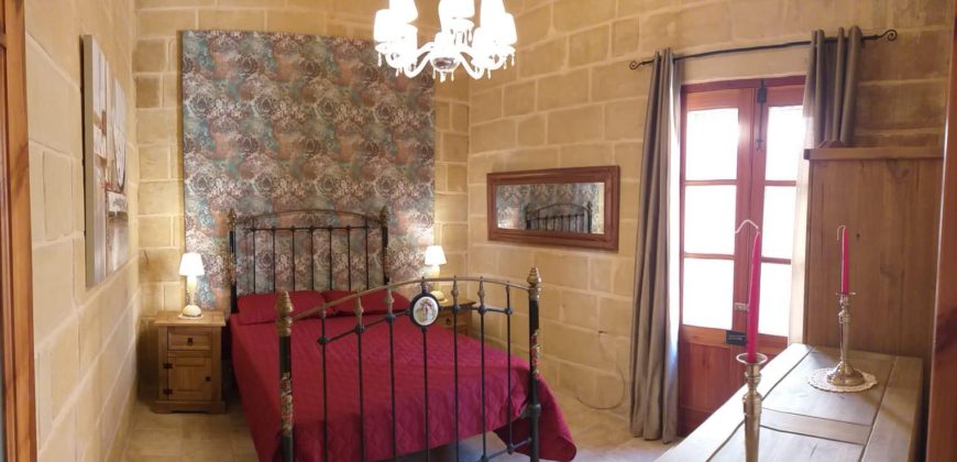 Cospicua – Townhouse with Garage