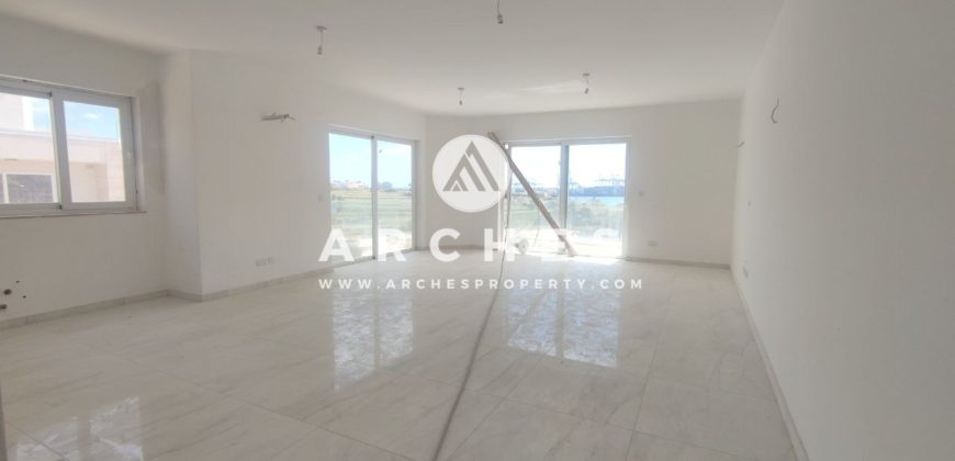 Marsaxlokk brand new maisonette facing odz area