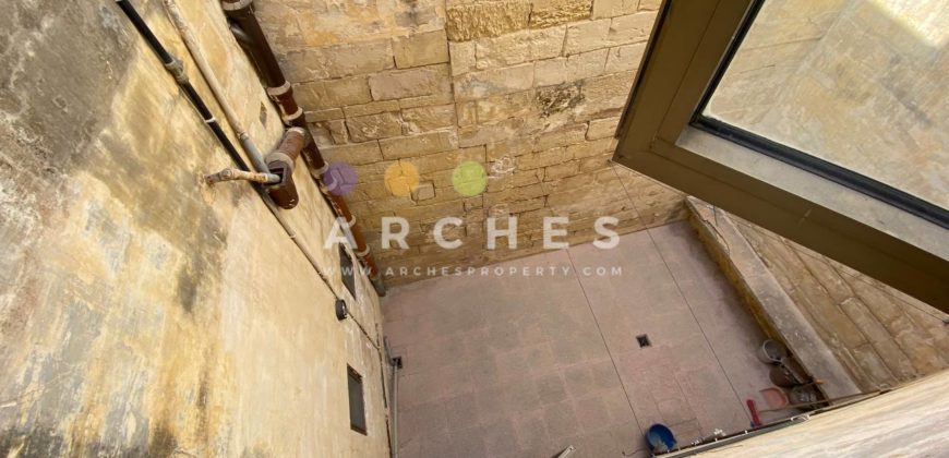 Tarxien- unconverted townhouse