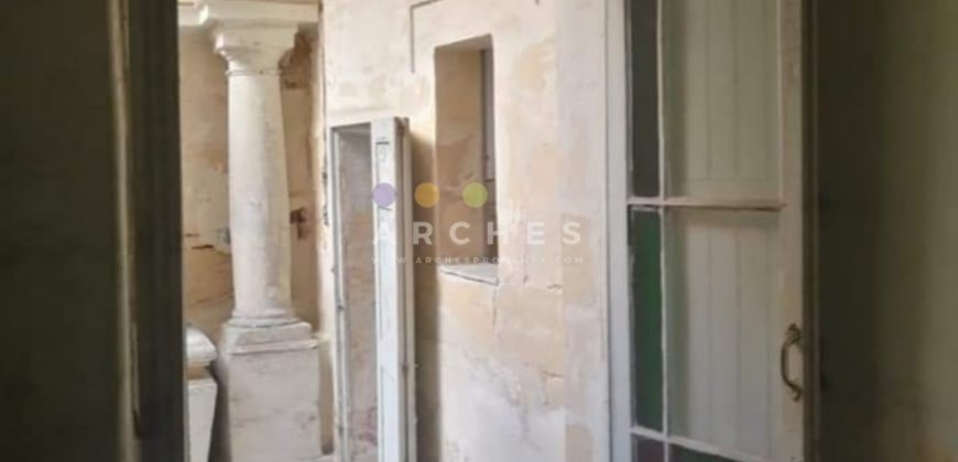 COSPICUA – TOWNHOUSE – 300,000