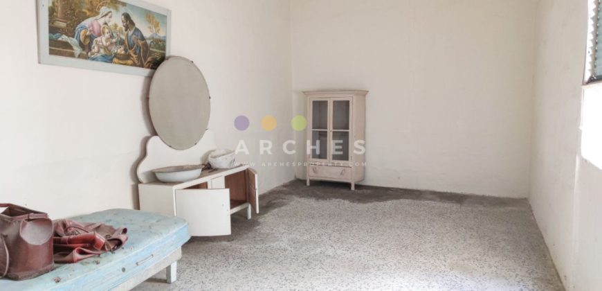 Qormi- An Unconverted Townhouse